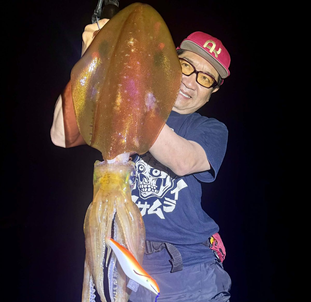 [Top-Water Eging] A stunning report from Okinawa — tonight, don't jerk, drag!
